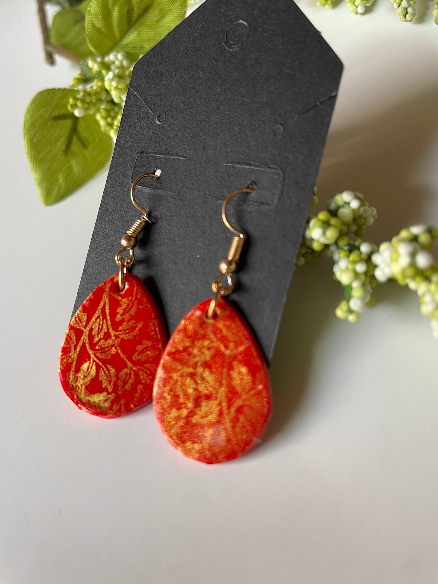 Oval Metalic Floral Earrings